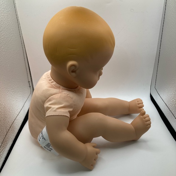 American Girl Bitty Baby Doll #3 Blonde Hair Blue Eyes 15" 2017 Edition - Picture 5 of 8